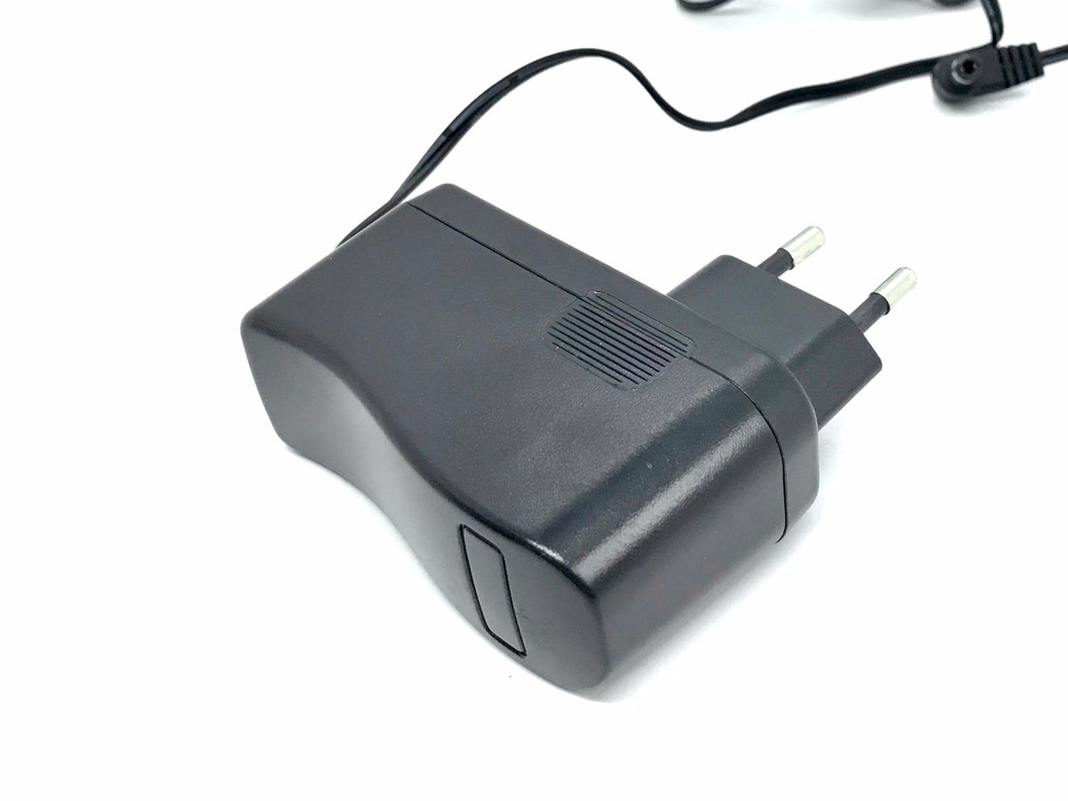 Charger Ecomed MC-81E