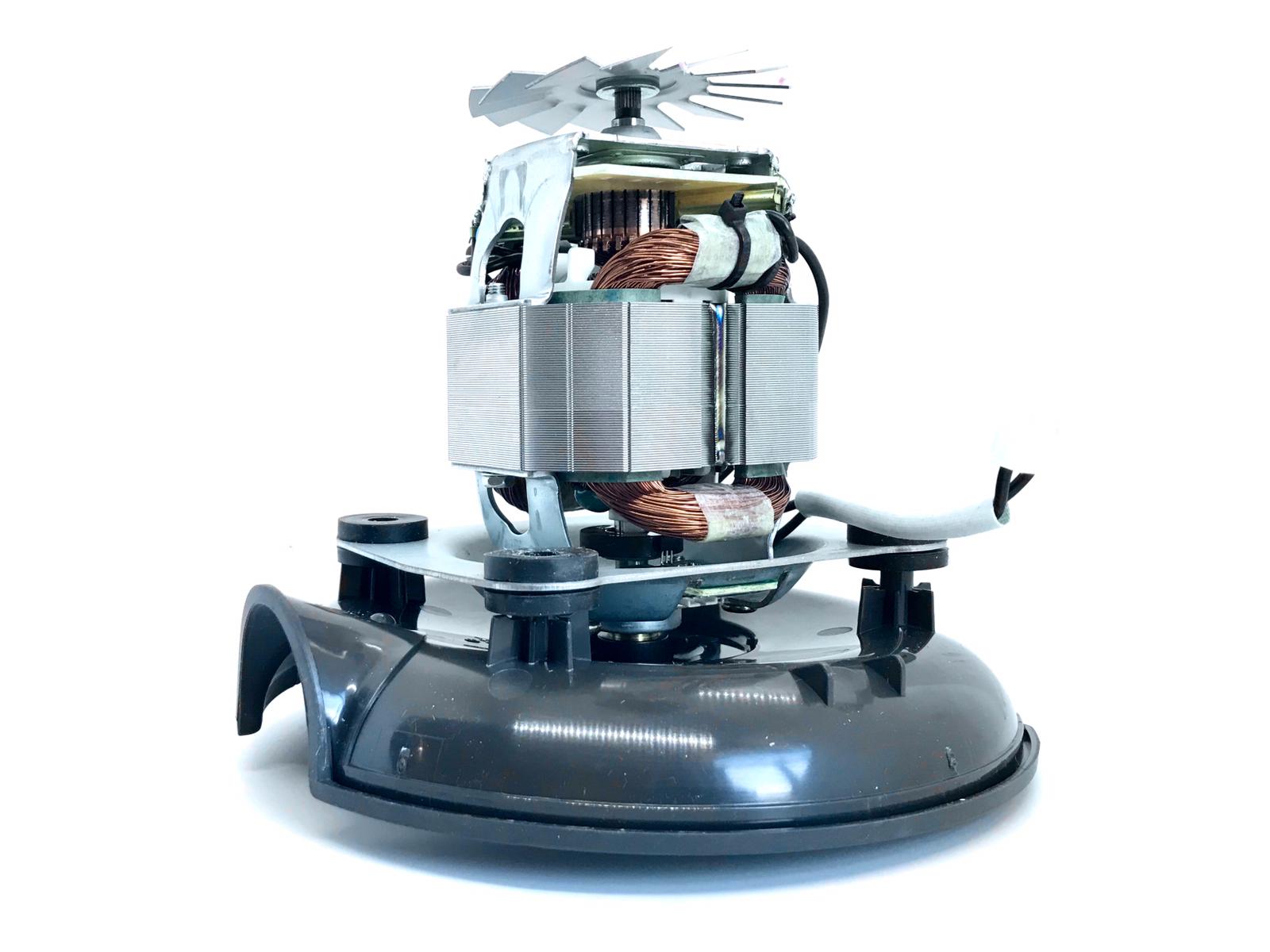 Main Motor Riviera & Bar PR785A